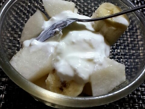 バナナと梨とマシュマロ豆腐クリーム